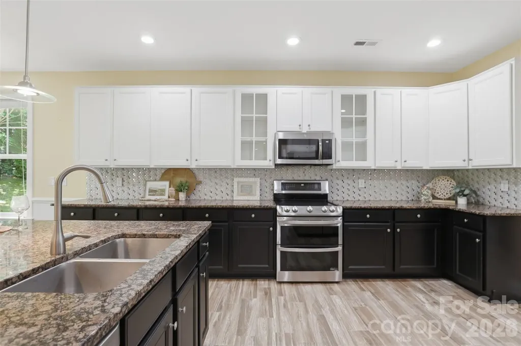 2317 Riverbank Road Waxhaw NC 28173