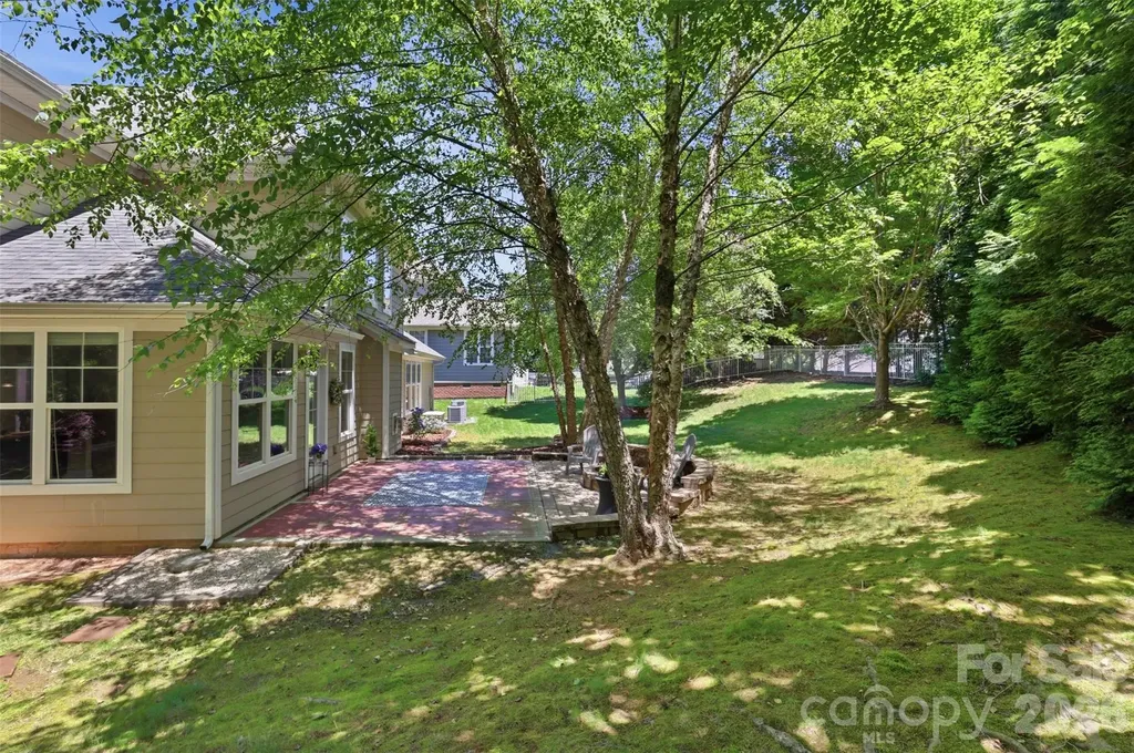 2317 Riverbank Road Waxhaw NC 28173
