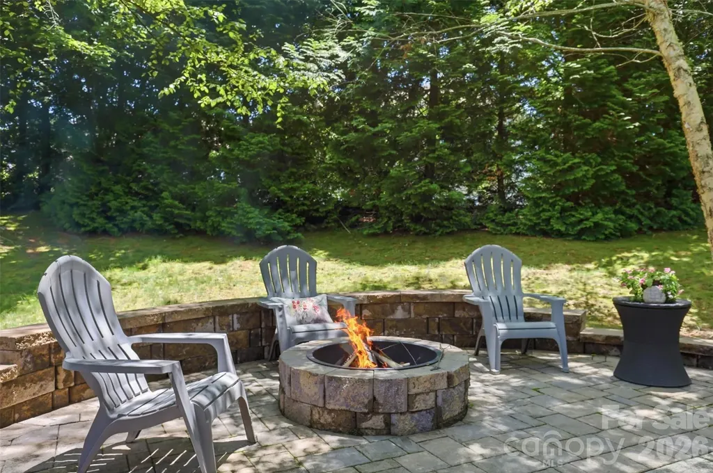 2317 Riverbank Road Waxhaw NC 28173