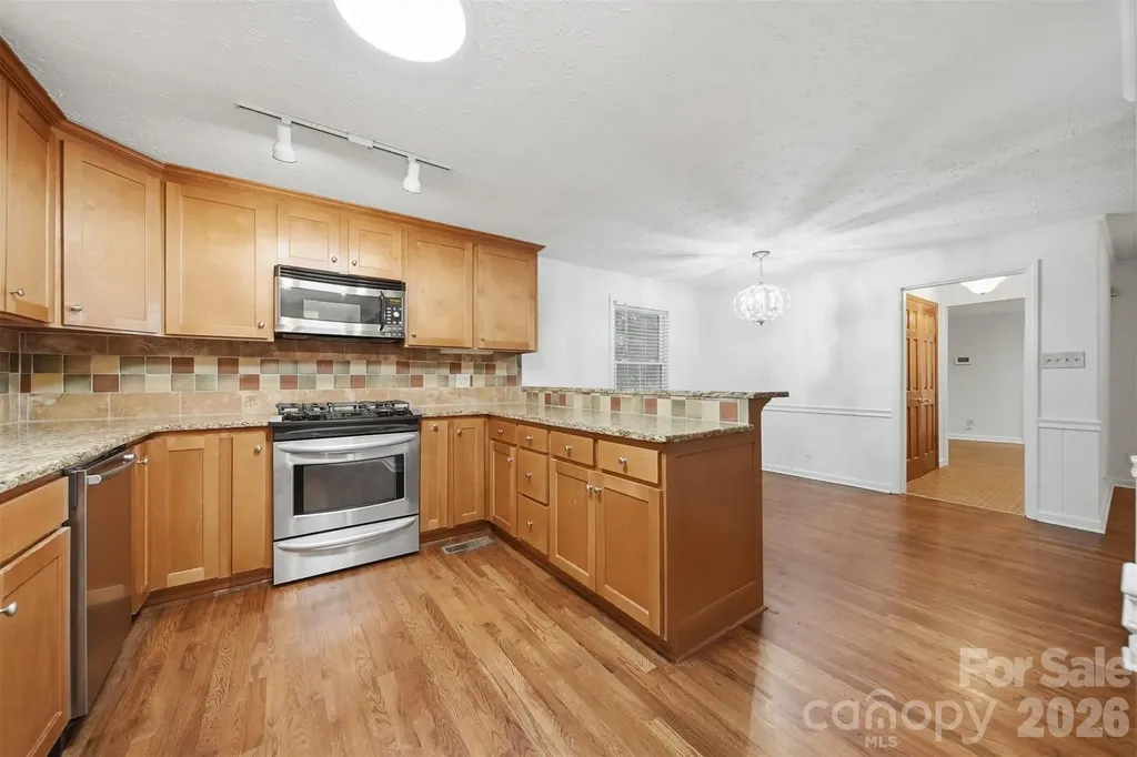 1085 19th Avenue Place NW Hickory NC 28601