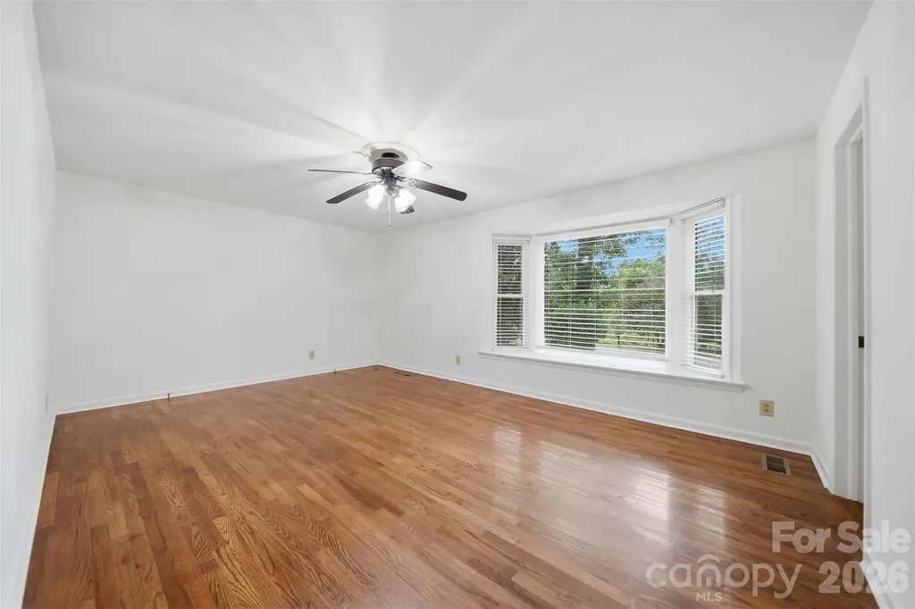 1085 19th Avenue Place NW Hickory NC 28601