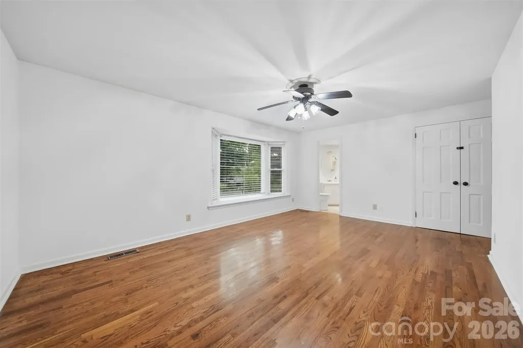 1085 19th Avenue Place NW Hickory NC 28601