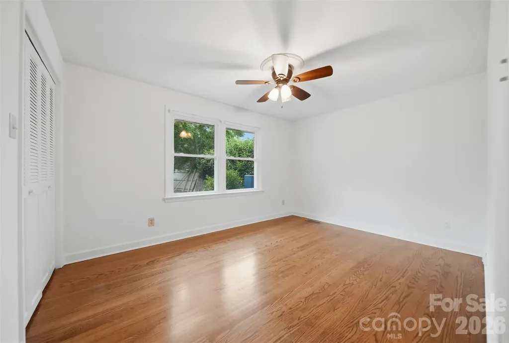 1085 19th Avenue Place NW Hickory NC 28601