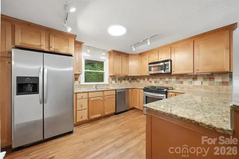 1085 19th Avenue Place NW Hickory NC 28601