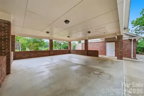 1085 19th Avenue Place NW Hickory NC 28601