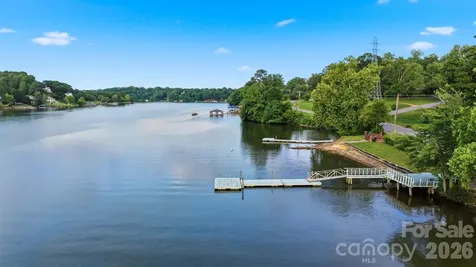 1085 19th Avenue Place NW Hickory NC 28601