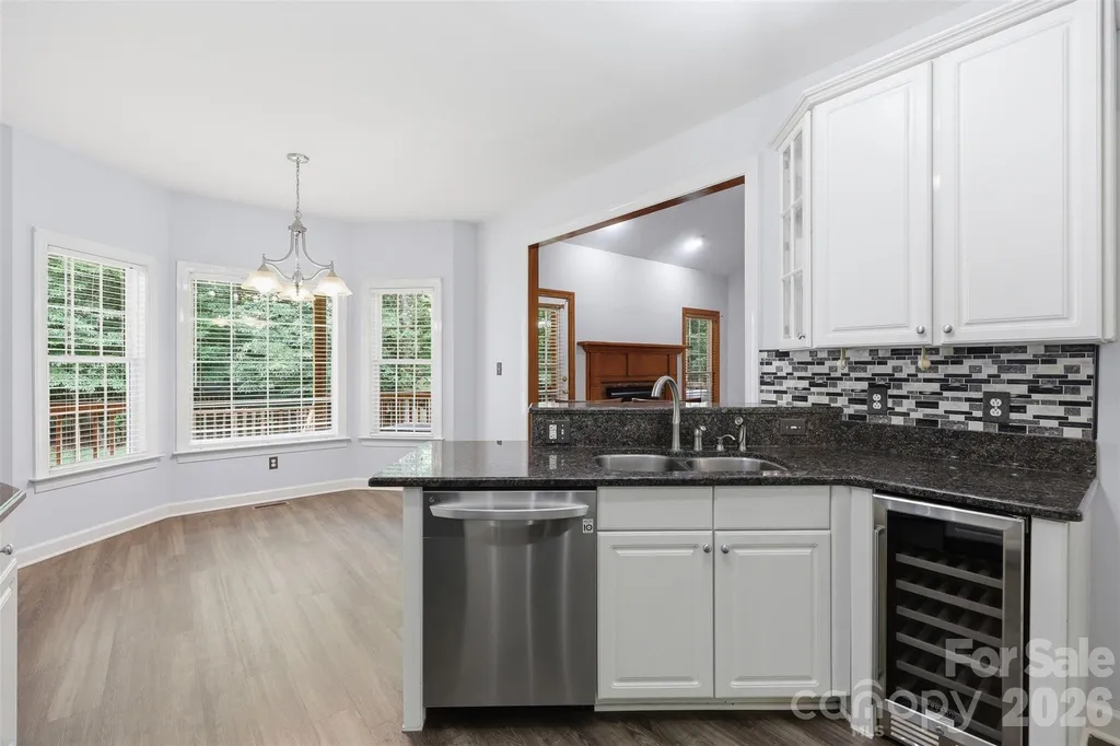2230 Wedgewood Drive Matthews NC 28104