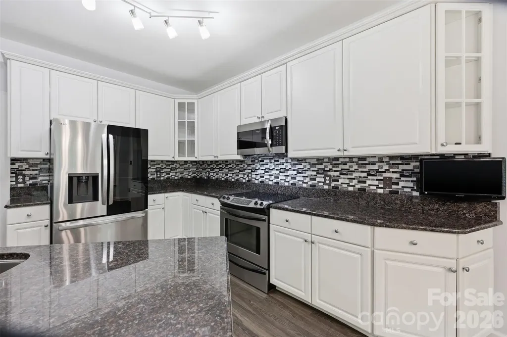 2230 Wedgewood Drive Matthews NC 28104