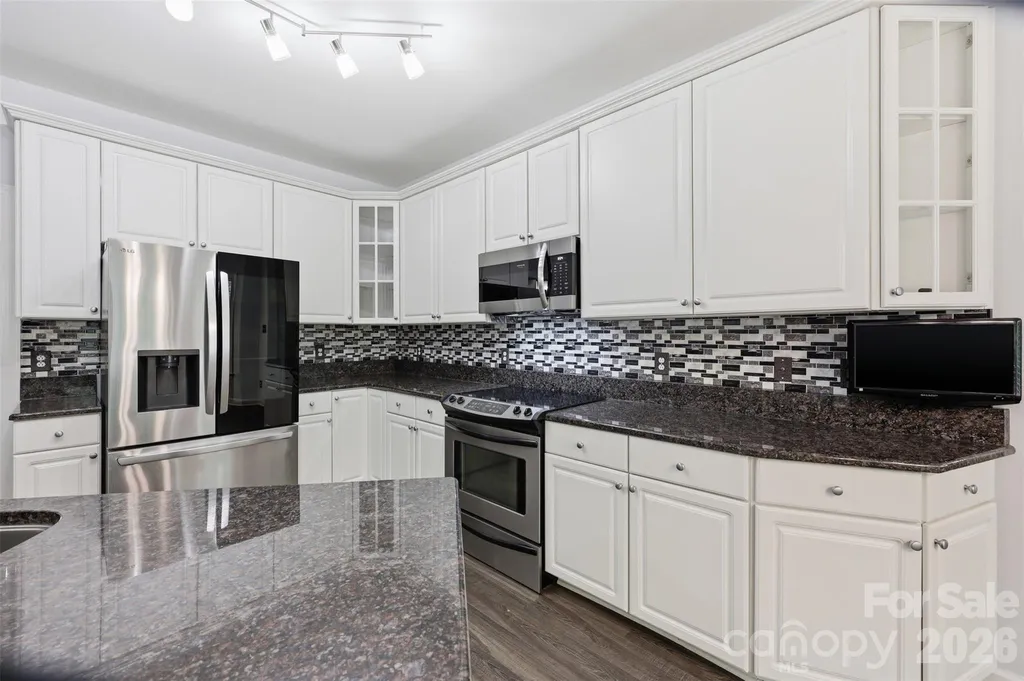 2230 Wedgewood Drive Matthews NC 28104