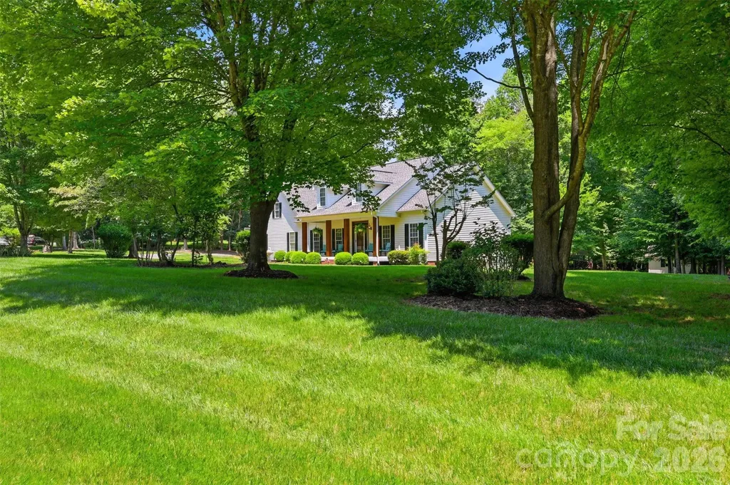 2230 Wedgewood Drive Matthews NC 28104