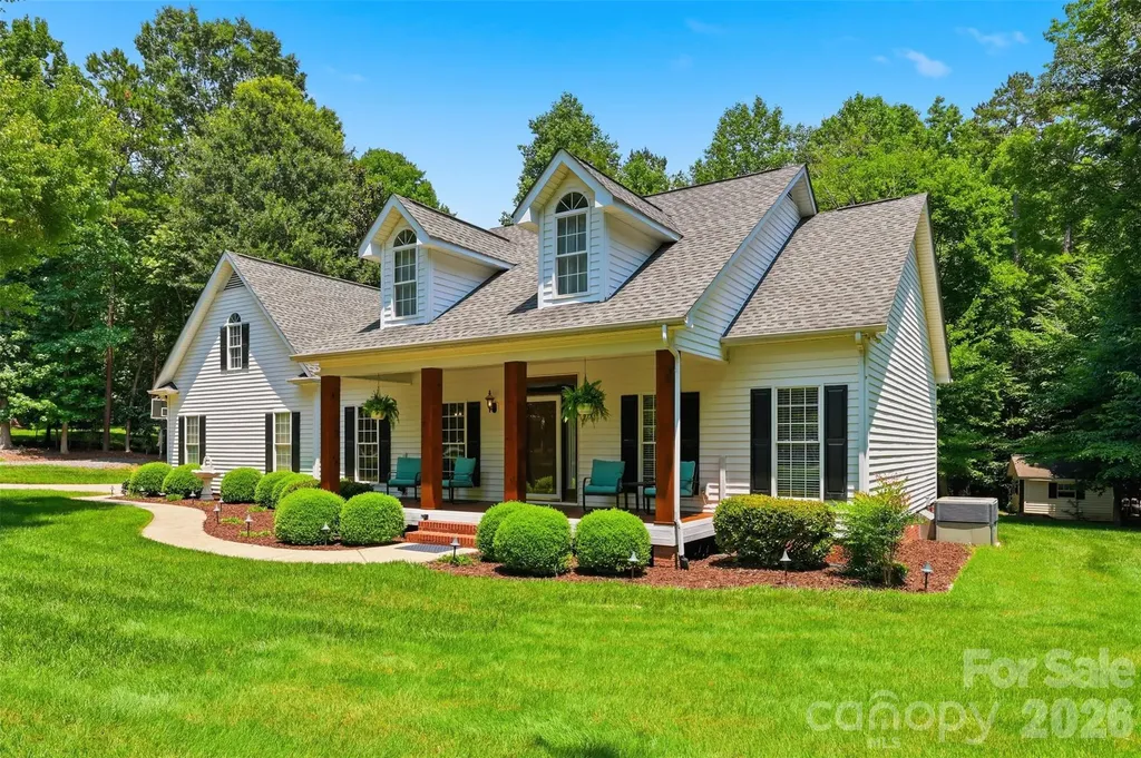 2230 Wedgewood Drive Matthews NC 28104