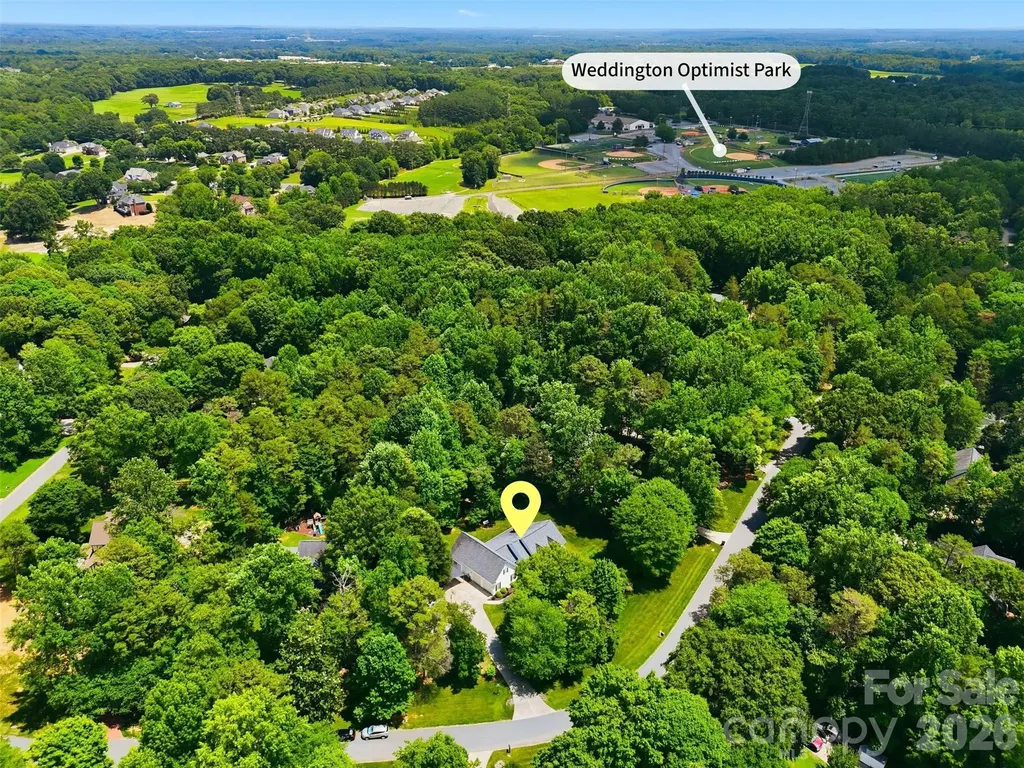 2230 Wedgewood Drive Matthews NC 28104