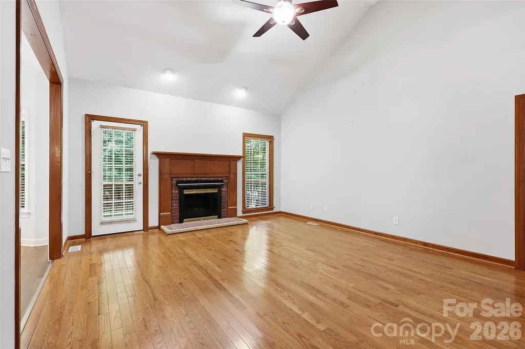 2230 Wedgewood Drive Matthews NC 28104