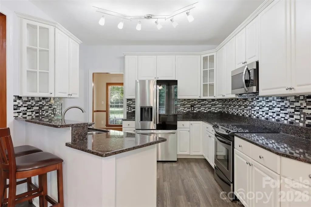 2230 Wedgewood Drive Matthews NC 28104