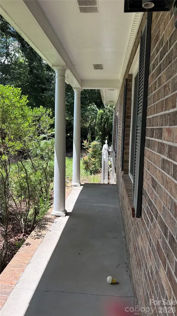 132 Haynes Street Hendersonville NC 28791