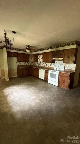 132 Haynes Street Hendersonville NC 28791