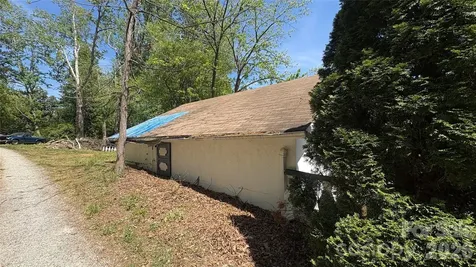 132 Haynes Street Hendersonville NC 28791