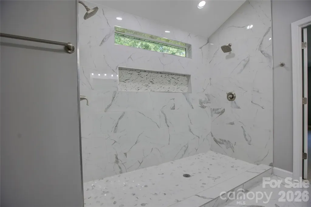 520 Grantham Lane Charlotte NC 28262