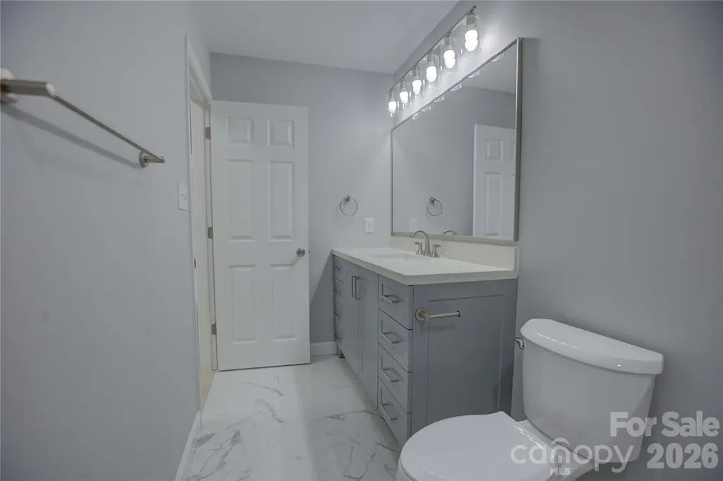 520 Grantham Lane Charlotte NC 28262