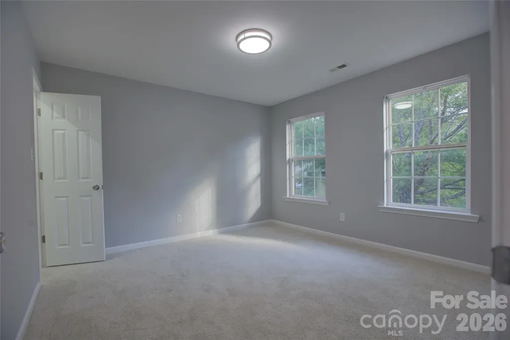 520 Grantham Lane Charlotte NC 28262