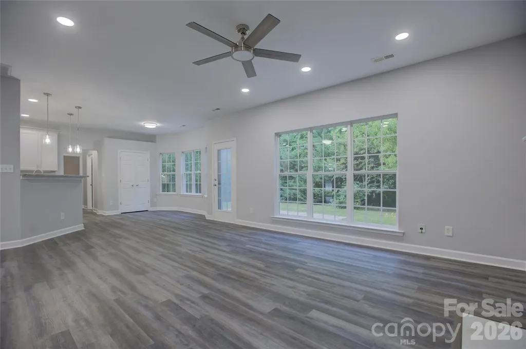 520 Grantham Lane Charlotte NC 28262