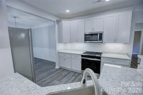 520 Grantham Lane Charlotte NC 28262