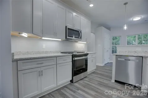 520 Grantham Lane Charlotte NC 28262