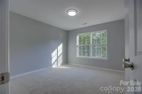 520 Grantham Lane Charlotte NC 28262