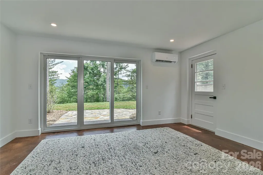 351 Windsor Road Asheville NC 28804