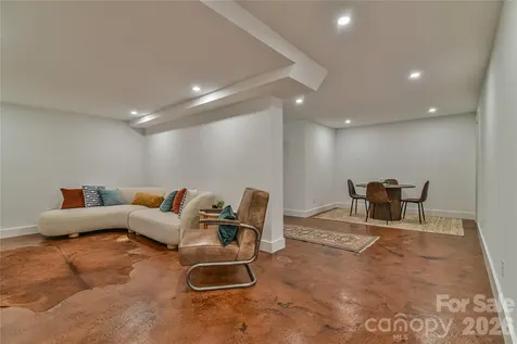 351 Windsor Road Asheville NC 28804