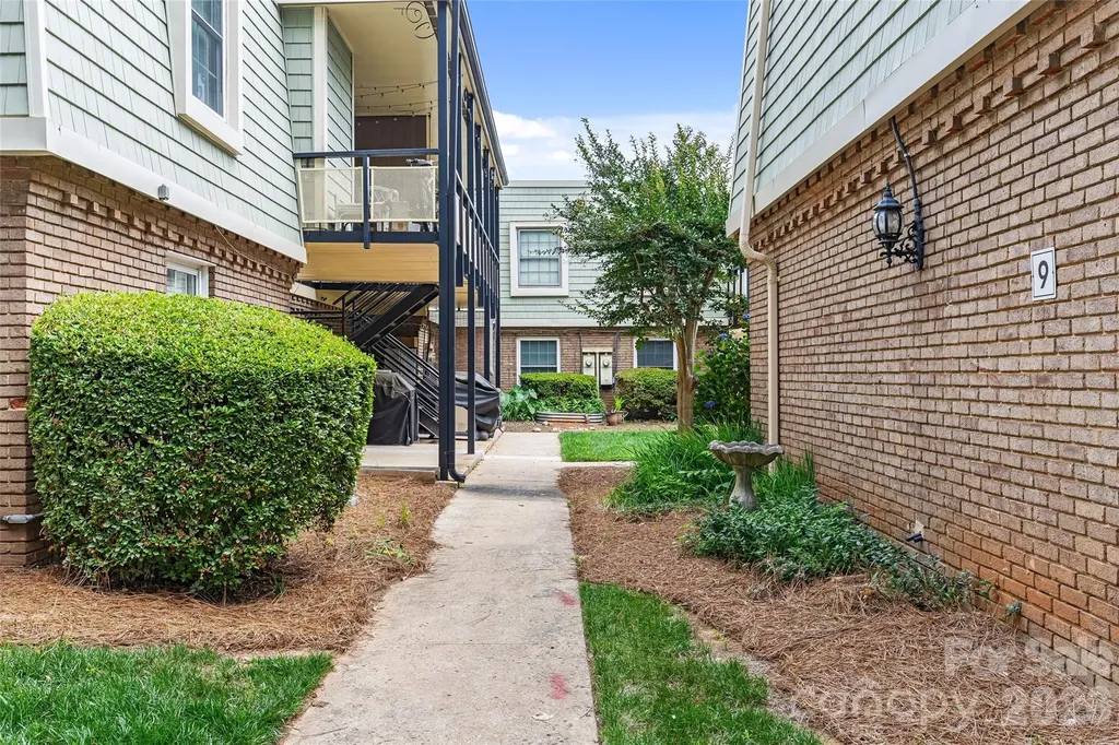 2632 Park Road Charlotte NC 28209