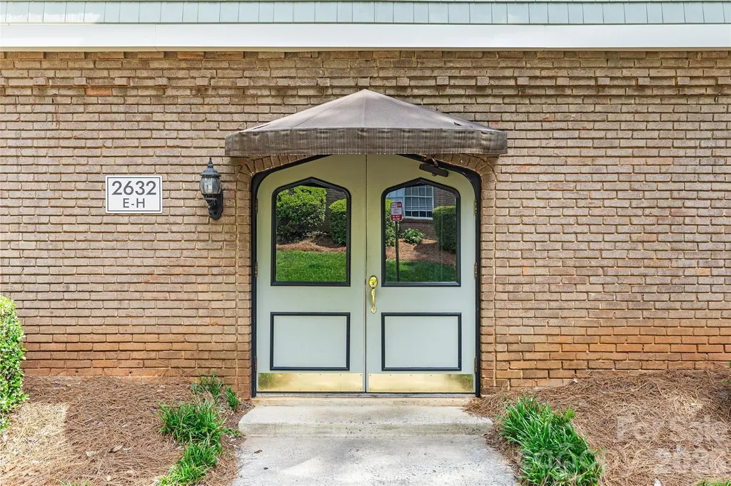 2632 Park Road Charlotte NC 28209