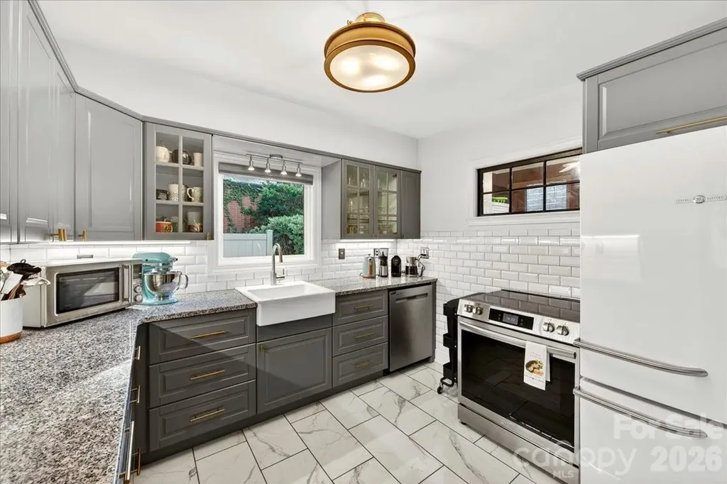 2225 Ashley Road Charlotte NC 28208