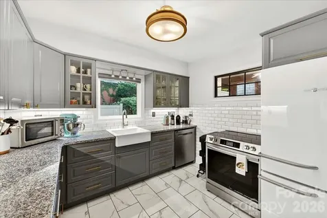 2225 Ashley Road Charlotte NC 28208