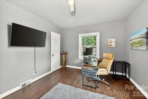 2225 Ashley Road Charlotte NC 28208