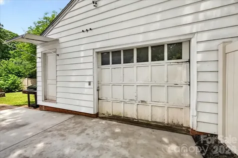 2225 Ashley Road Charlotte NC 28208