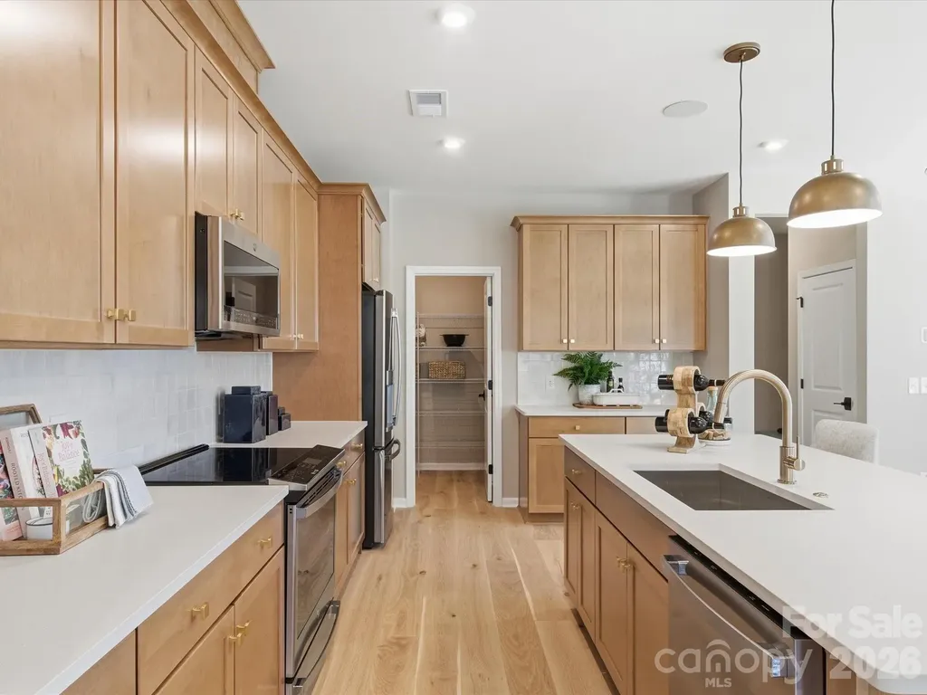 7215 Archimedes Lane Charlotte NC 28216