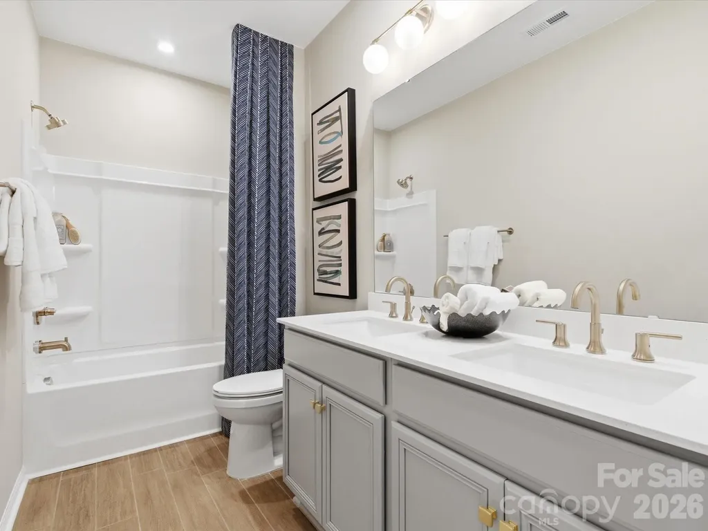 7215 Archimedes Lane Charlotte NC 28216