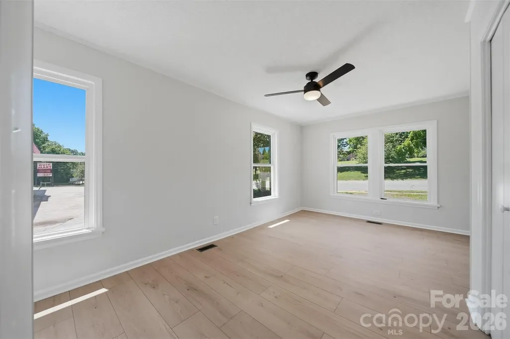 1303 S Sterling Street Morganton NC 28655