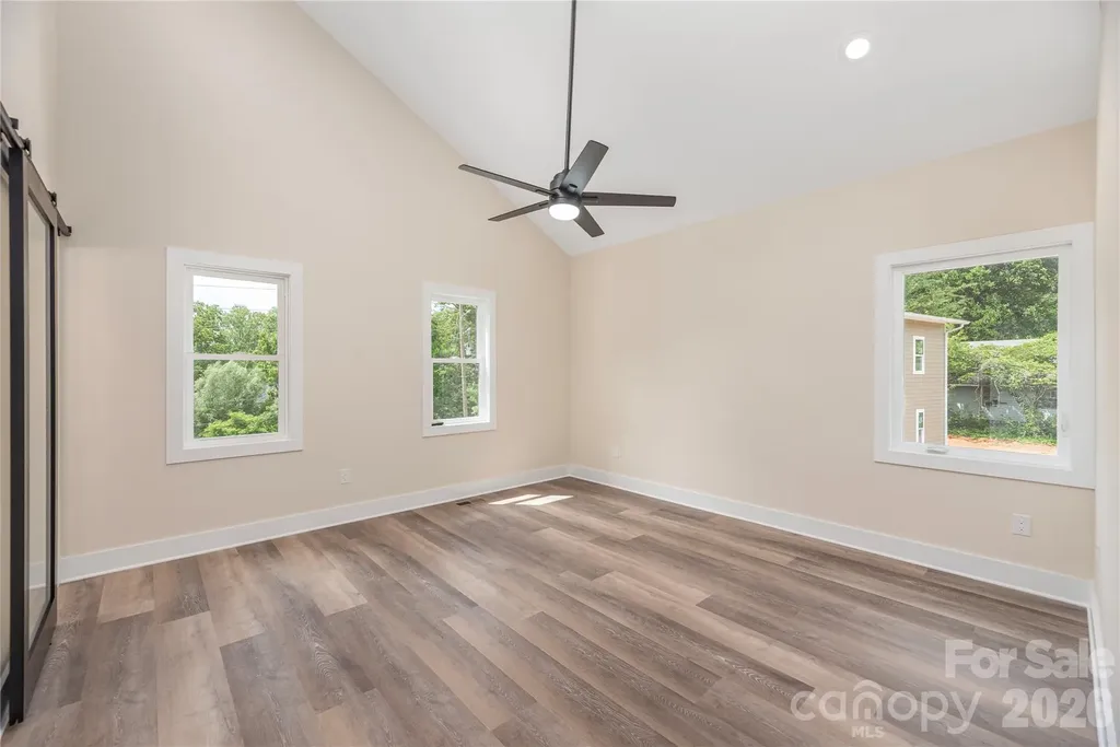 31 Elkwood Avenue Asheville NC 28804