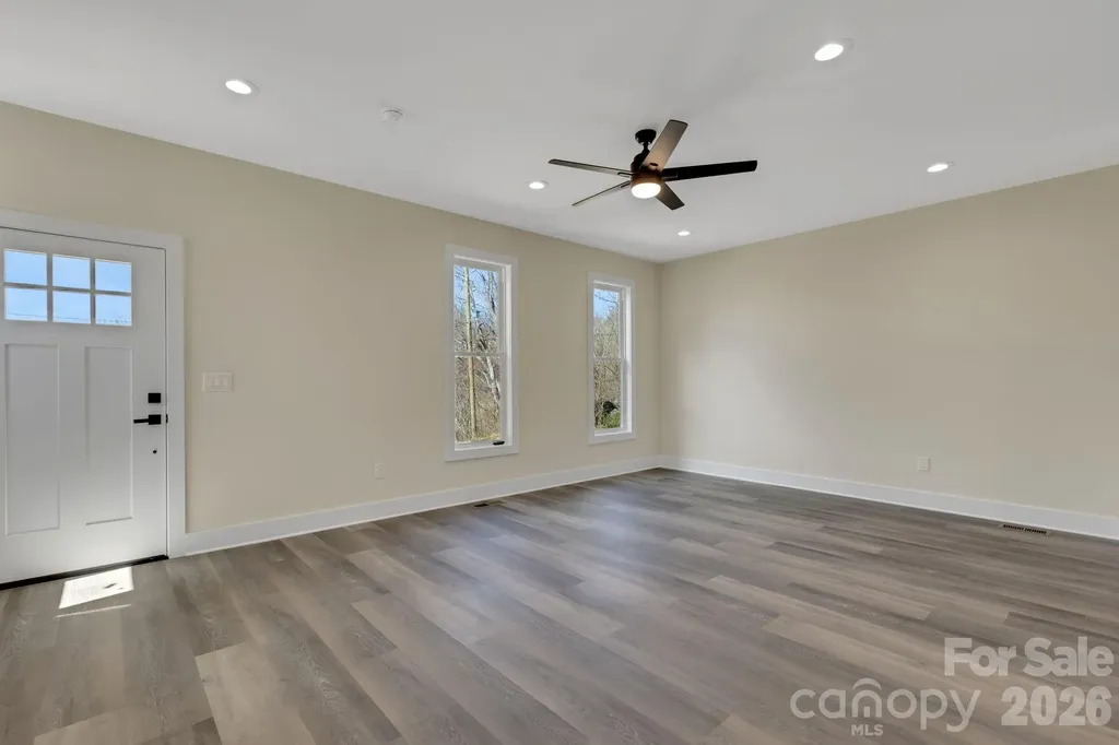 31 Elkwood Avenue Asheville NC 28804