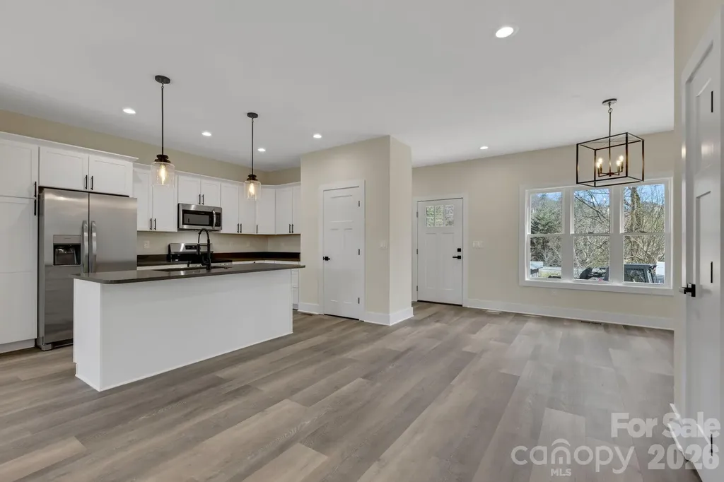 31 Elkwood Avenue Asheville NC 28804