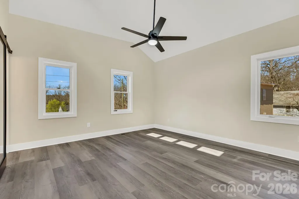 31 Elkwood Avenue Asheville NC 28804