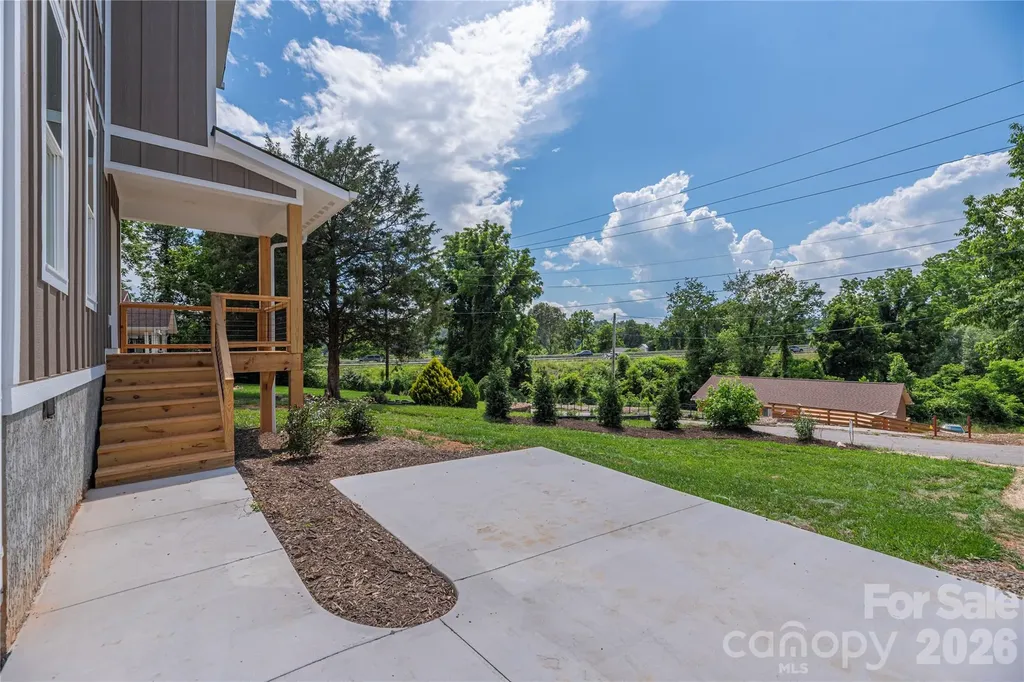 31 Elkwood Avenue Asheville NC 28804