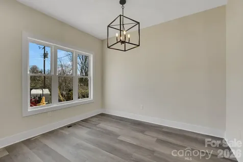 31 Elkwood Avenue Asheville NC 28804