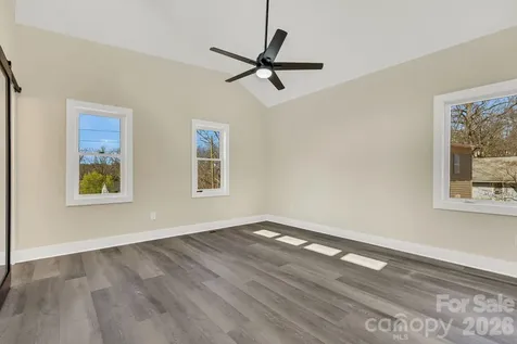 31 Elkwood Avenue Asheville NC 28804