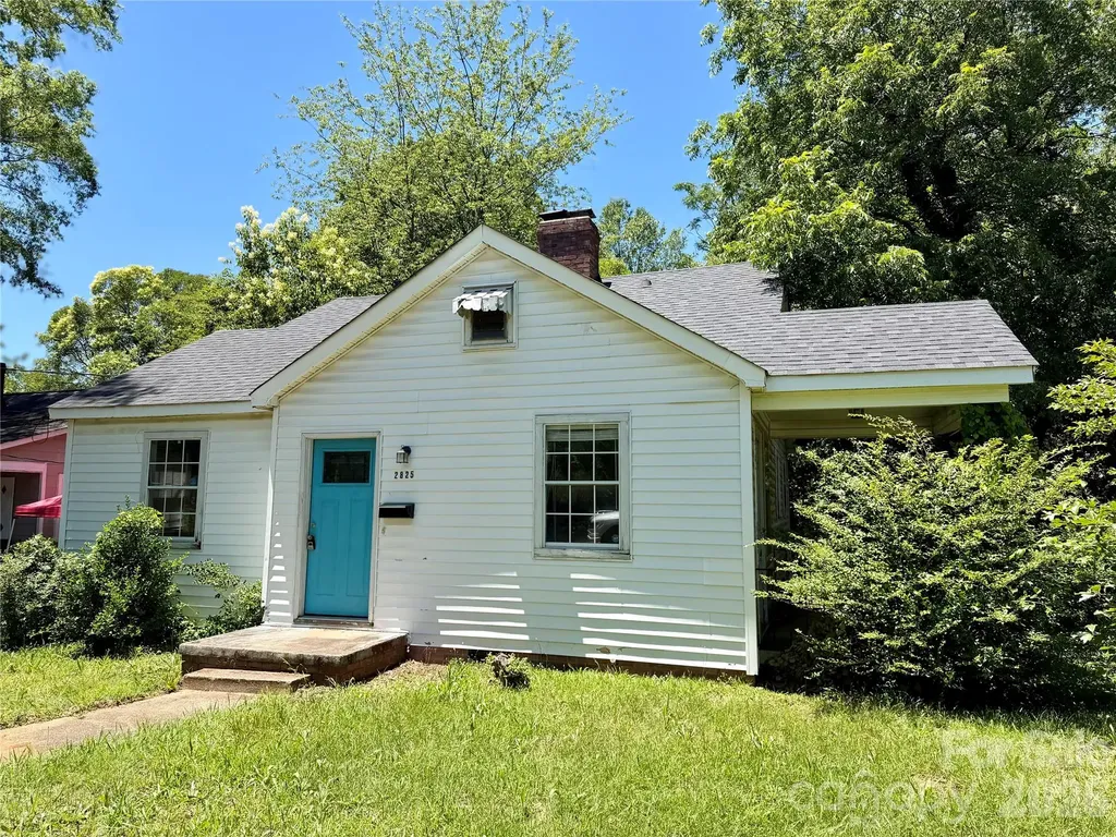 2825 Parkway Avenue Charlotte NC 28208