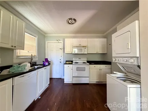 2825 Parkway Avenue Charlotte NC 28208