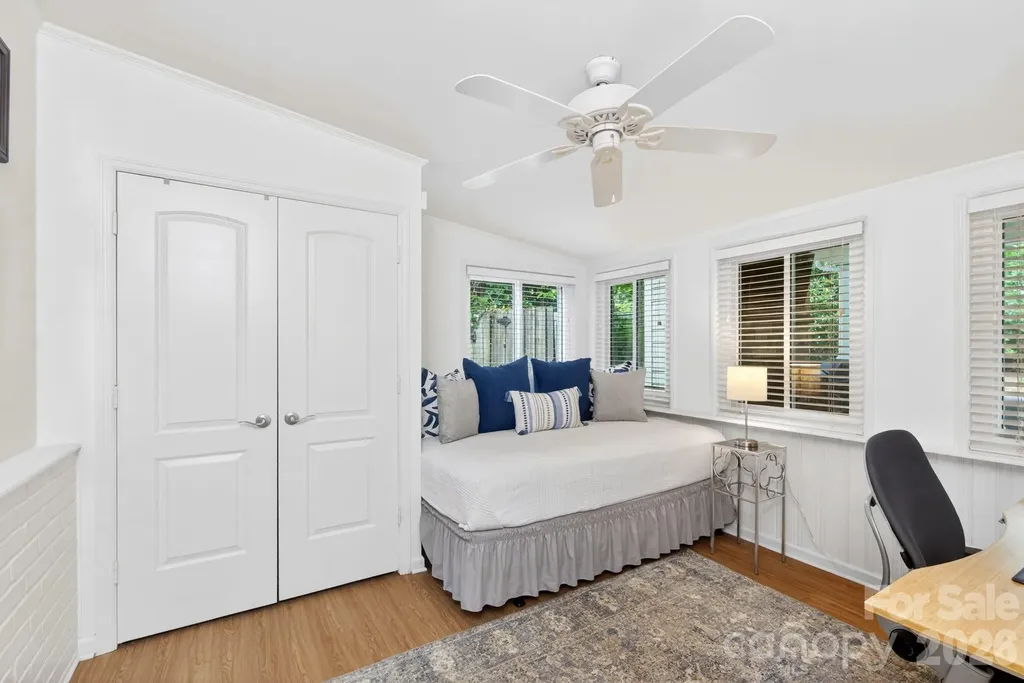 2808 Windsor Avenue Charlotte NC 28209
