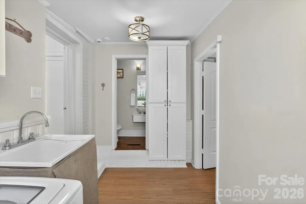 2808 Windsor Avenue Charlotte NC 28209